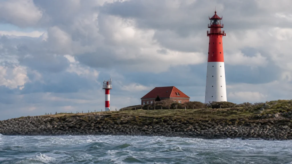 Phares sur la côte allemande : histoire, technologie et fonction