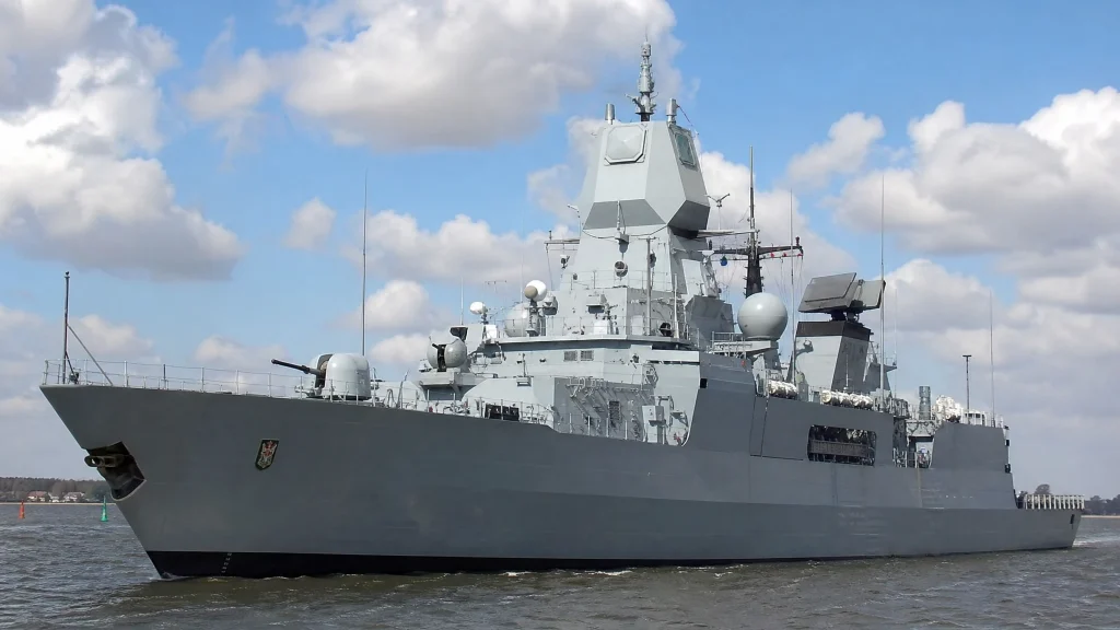 La frégate Augsburg F213 : Histoire d'un navire de guerre allemand